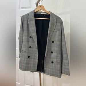 SOLD!
Aritzia Babaton Plaid Blazer